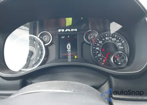 2025 Ram 1500 Big Horn 4X2 5'7 Box из США, поврежденный, VIN 1C6RREFG0SN647140